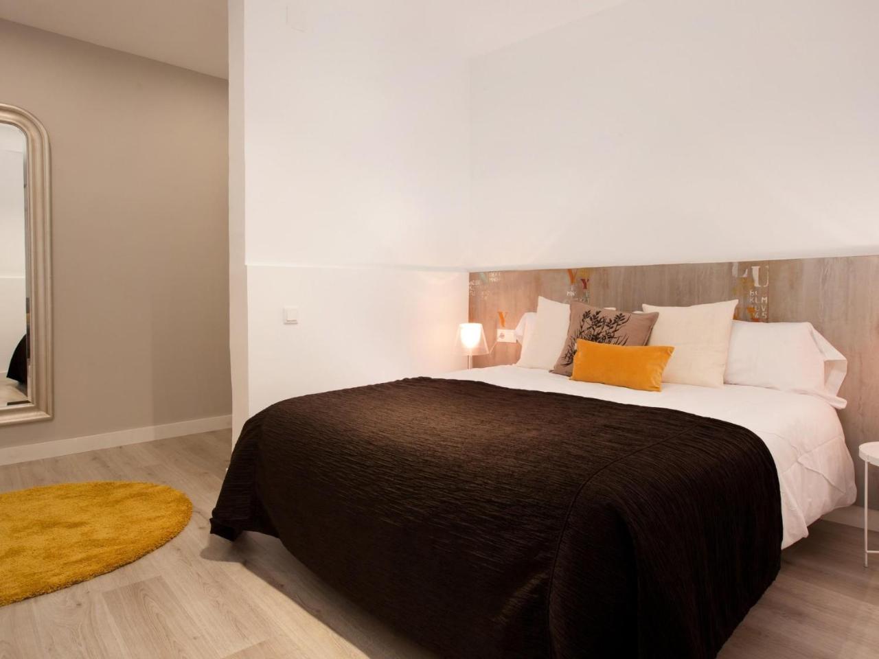 Seneca Ny * Barcelona
